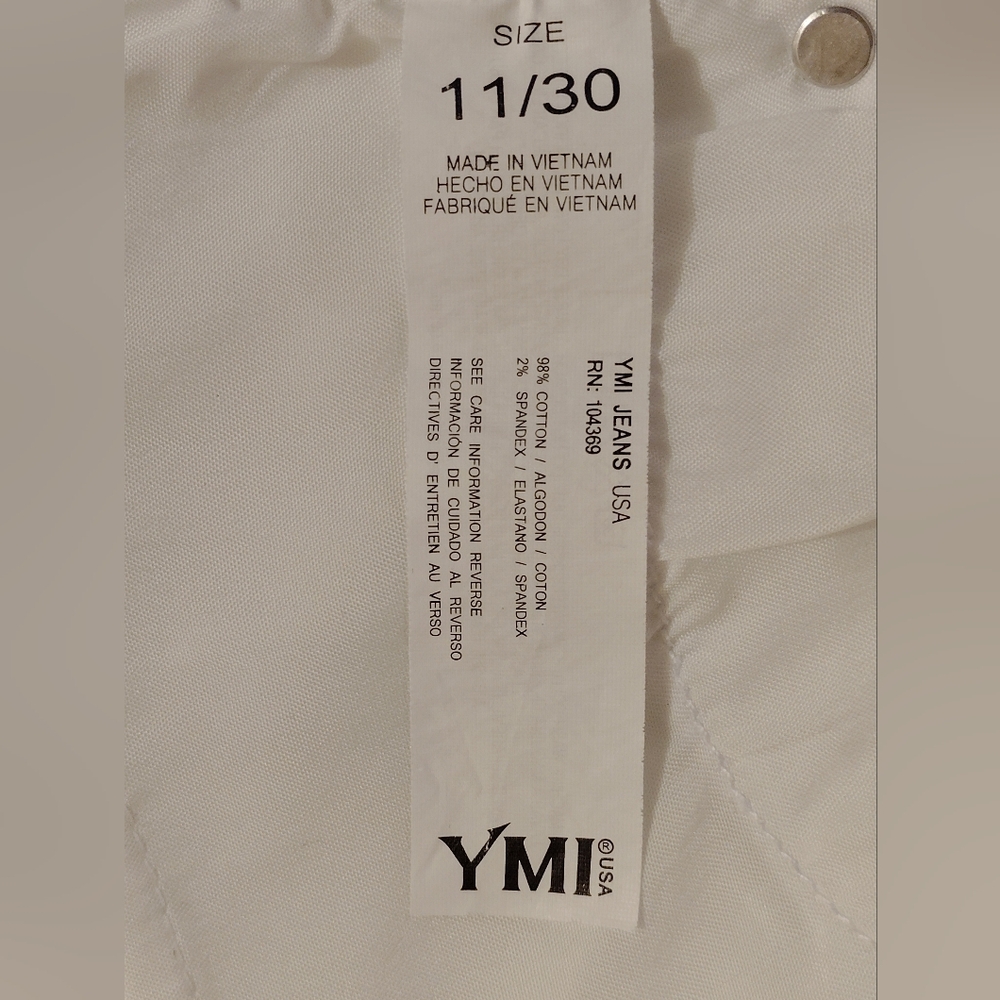 YMI White Flared Women's Jeans - Picture 4 of 4